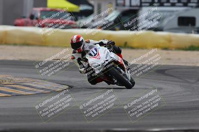 media/Jan-15-2023-SoCal Trackdays (Sun) [[c1237a034a]]/Turn 2 Set 1 (1145am)/